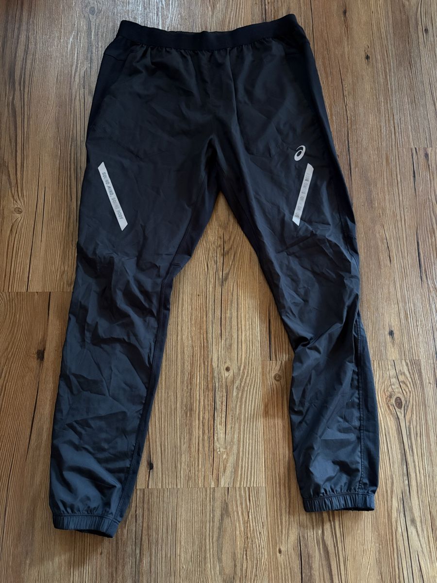 Asics Pantaloni: Asics Laufhose, L – Usato da Gstaad venduto da Eggli3780
