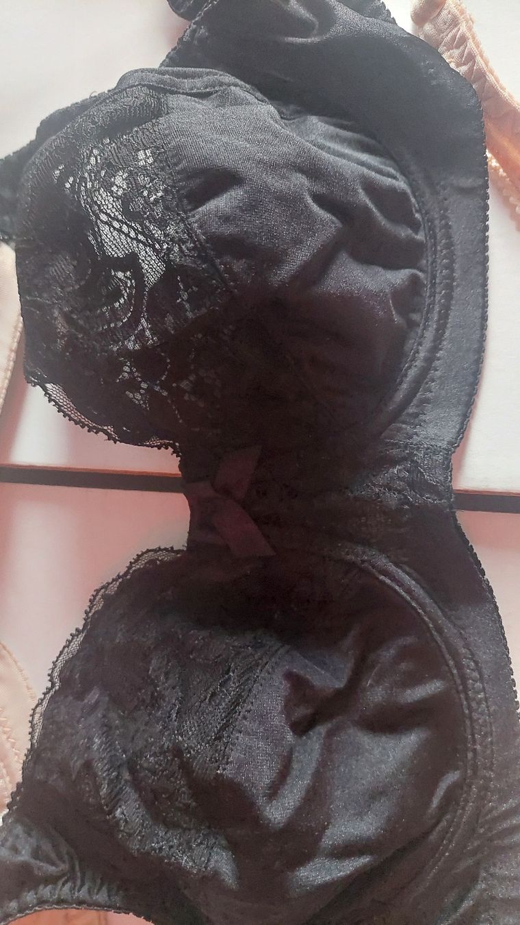 Biancheria intima: BH-Unterwäsche in 3Farb&Grösse.70C-75C&? – Nuovo e nell'imballaggio originale da Basel venduto da O-MEGA 2
