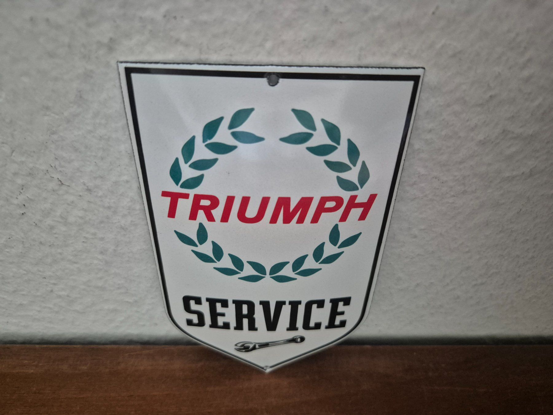 Triumph Insegne: Emailschild Triumph Service Motorrad Logo Emaille Schild – Nuovo (secondo la descrizione) da Schaffhausen venduto da pfanis09 2