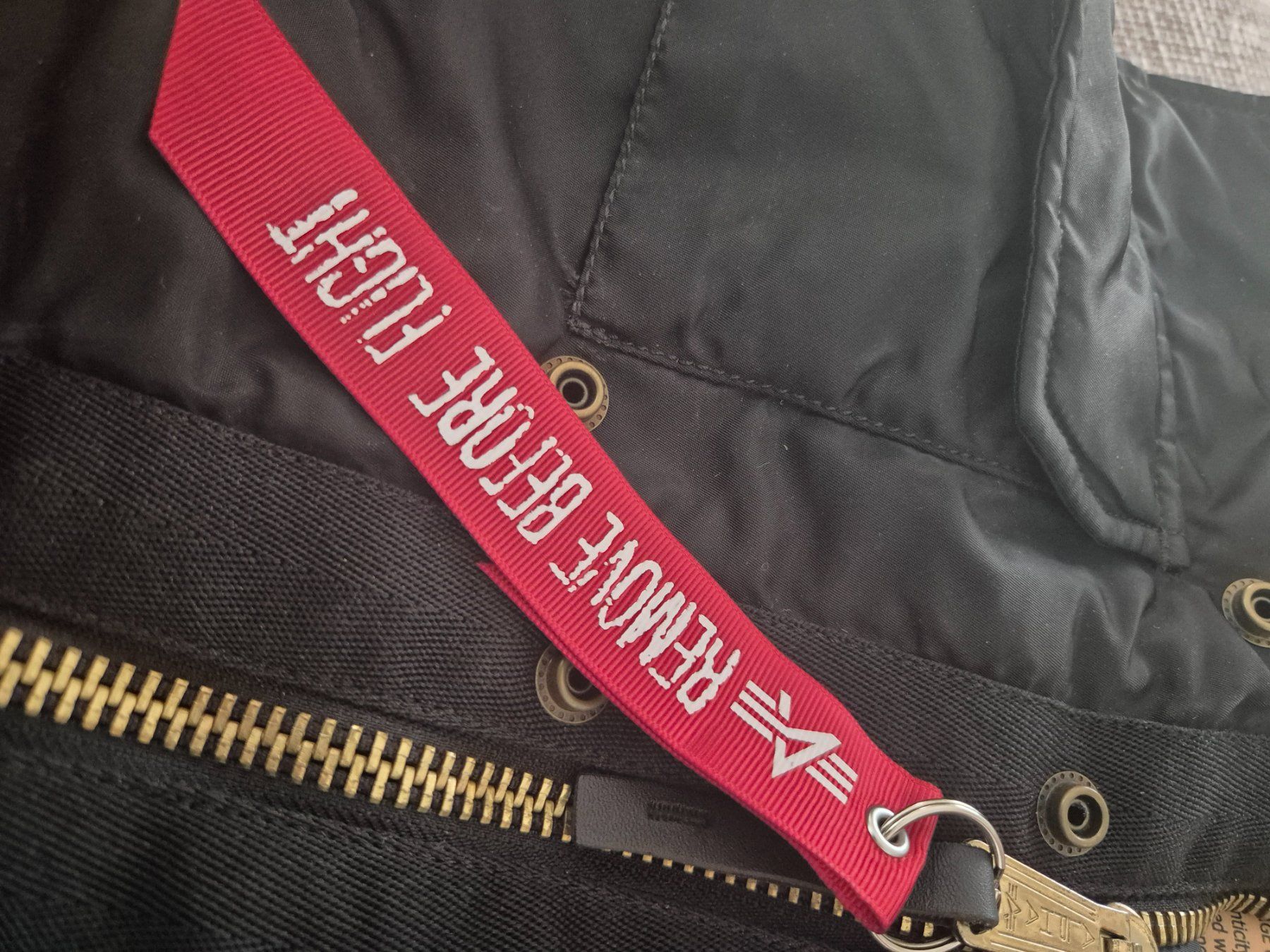 Alpha Industries Gilets: Gilet Alpha Industries Grösse S – D'occasion à Pieterlen par Vane_ssa_92 5