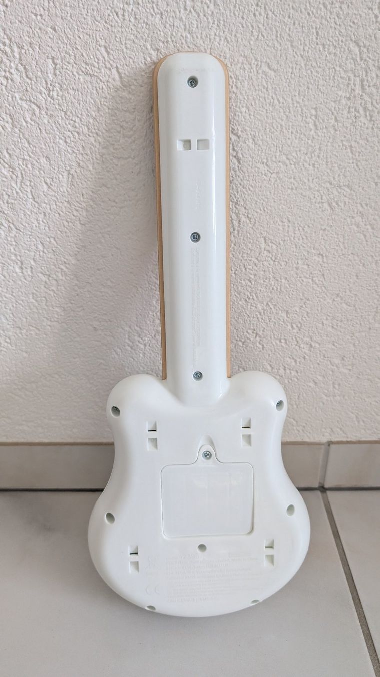 Hape Giocattoli: Hape Gitarre "Magic Melodies Guitar" – Usato da Oberwil-Lieli venduto da meipa3000 1