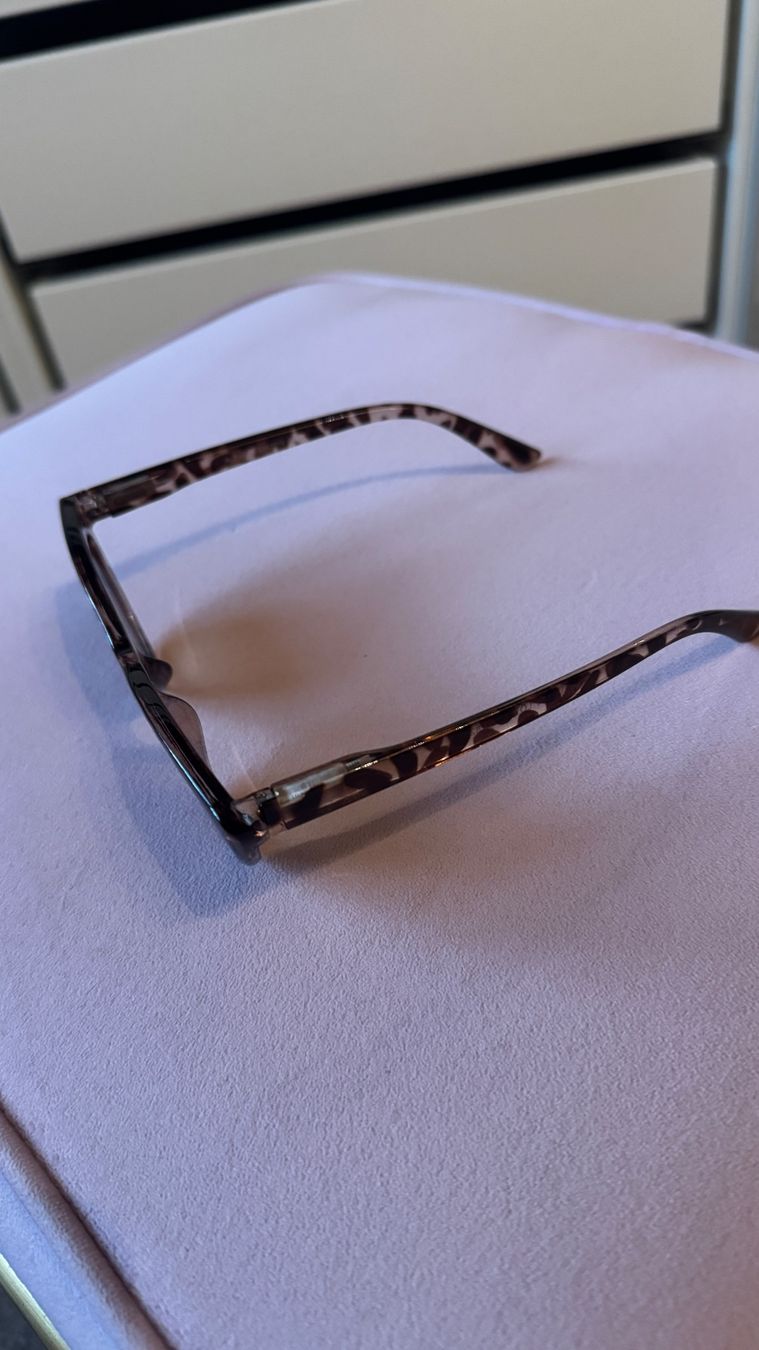 Occhiali & Lenti: Sonnenbrille Damen Cateye – Usato da Kriessern venduto da loolah 1