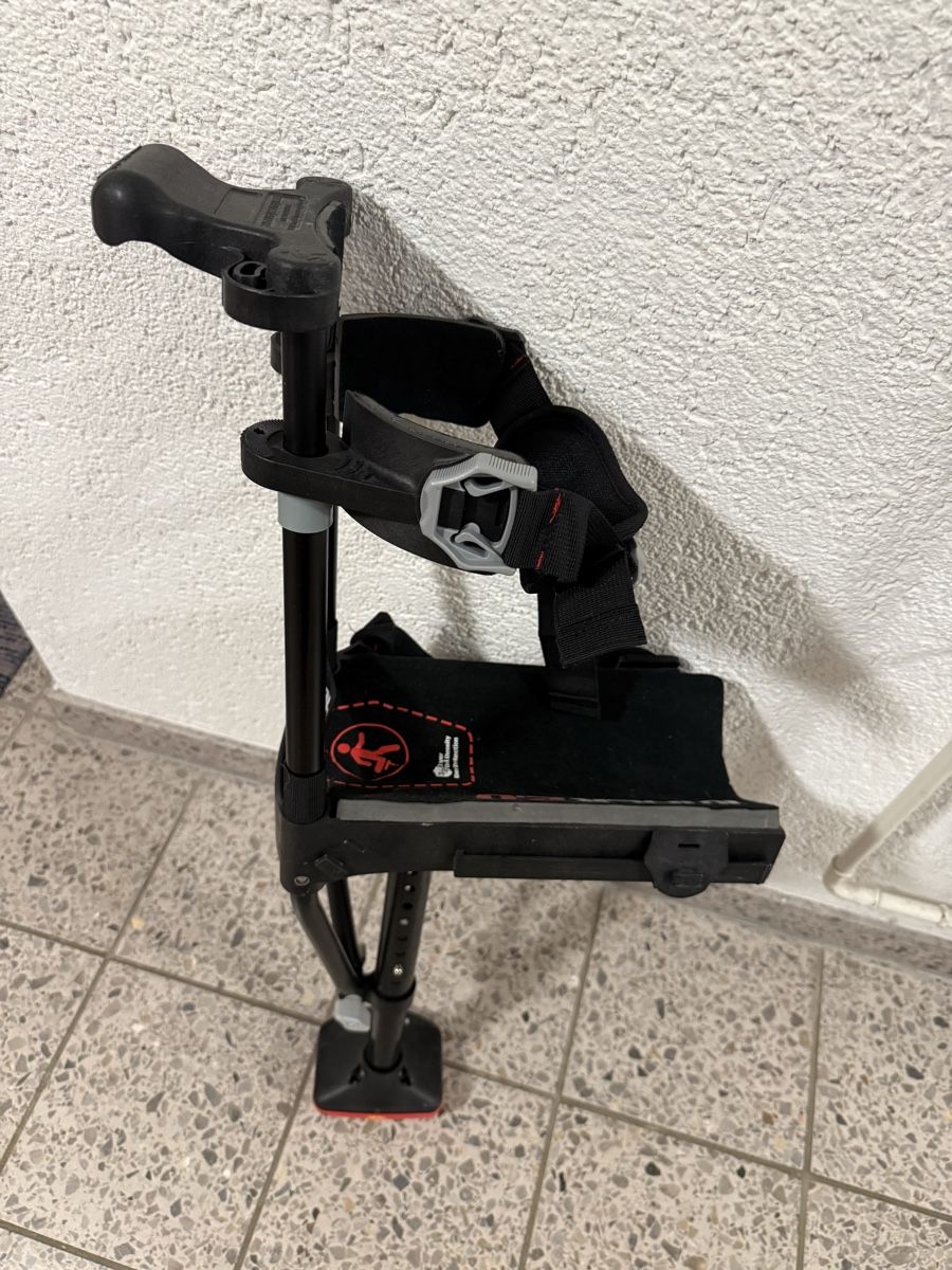 Medizinische Geräte: Kniestütze iWalk 2.0 – Neu (gemäss Beschreibung) aus Obfelden von exc400mx 1