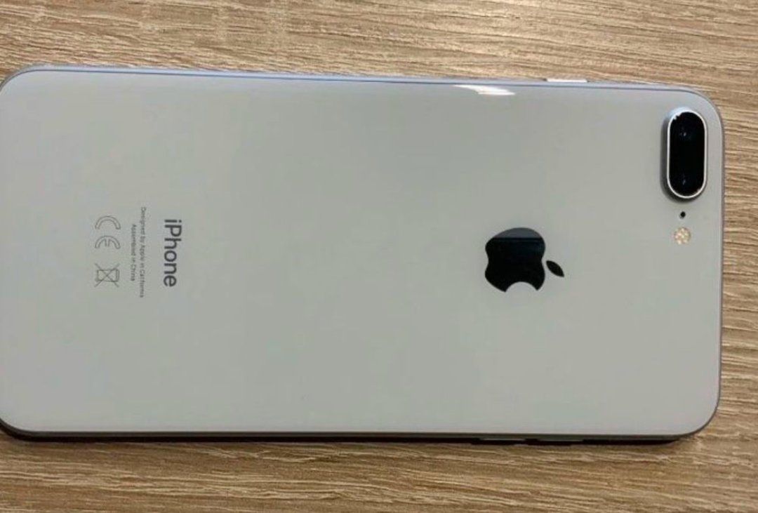 Apple Telefoni cellulari / Smartphones: Iphone 8 Plus (256GB) Akku 100% – Usato da Luzern venduto da Waince786 3