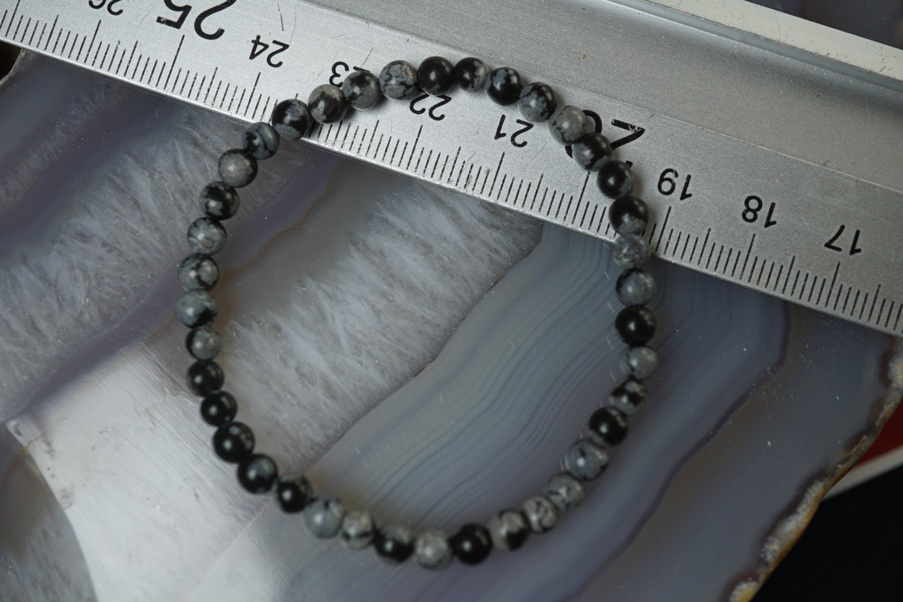 Minerali & Pietre curative: Schneeflocken Obsidian   Kinder  4mm    Armband – Nuovo e nell'imballaggio originale da Eschenbach SG venduto da topstone