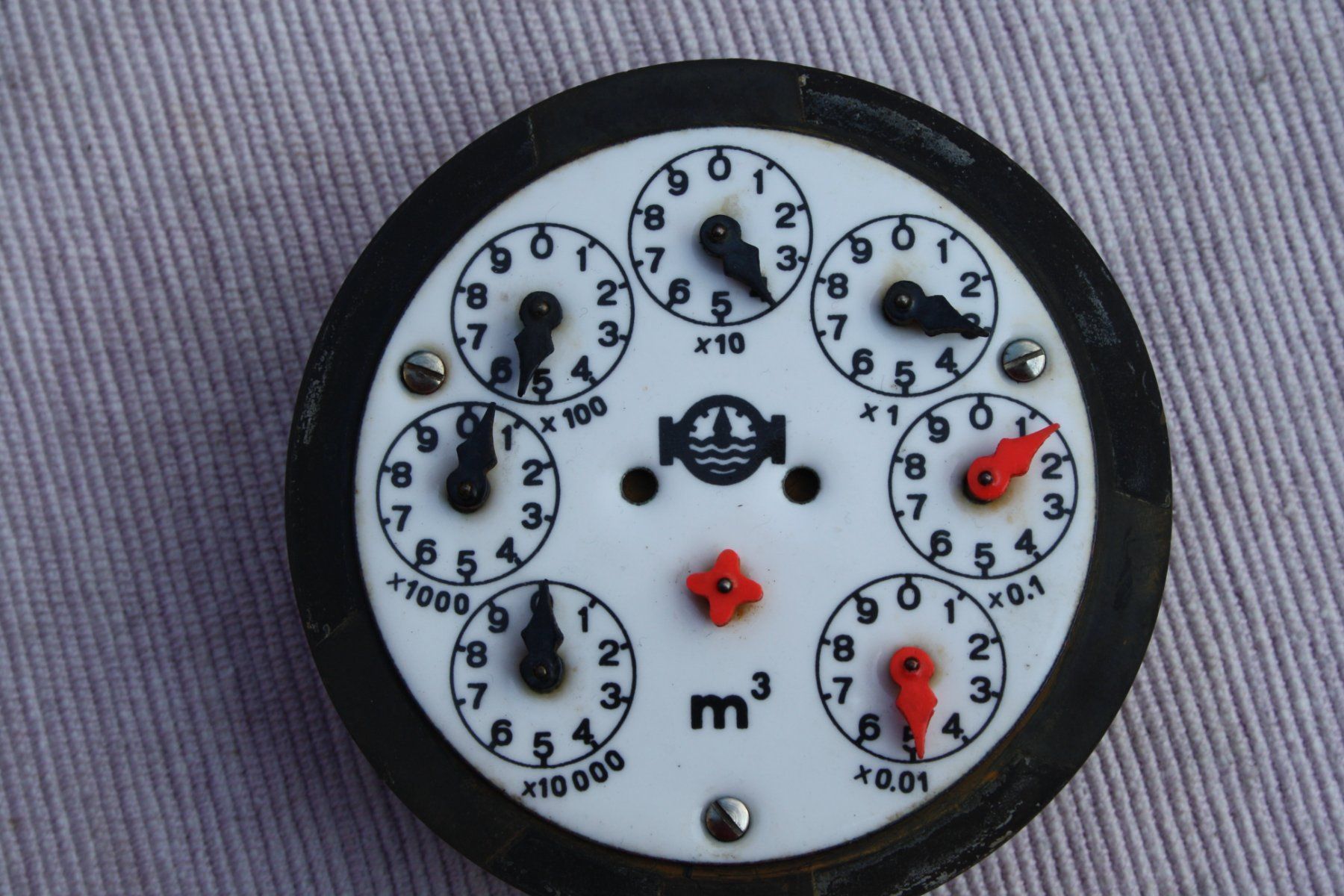 Misurare: VINTAGE WASSERUHR – Difettoso da Wauwil venduto da Pneuedy 1