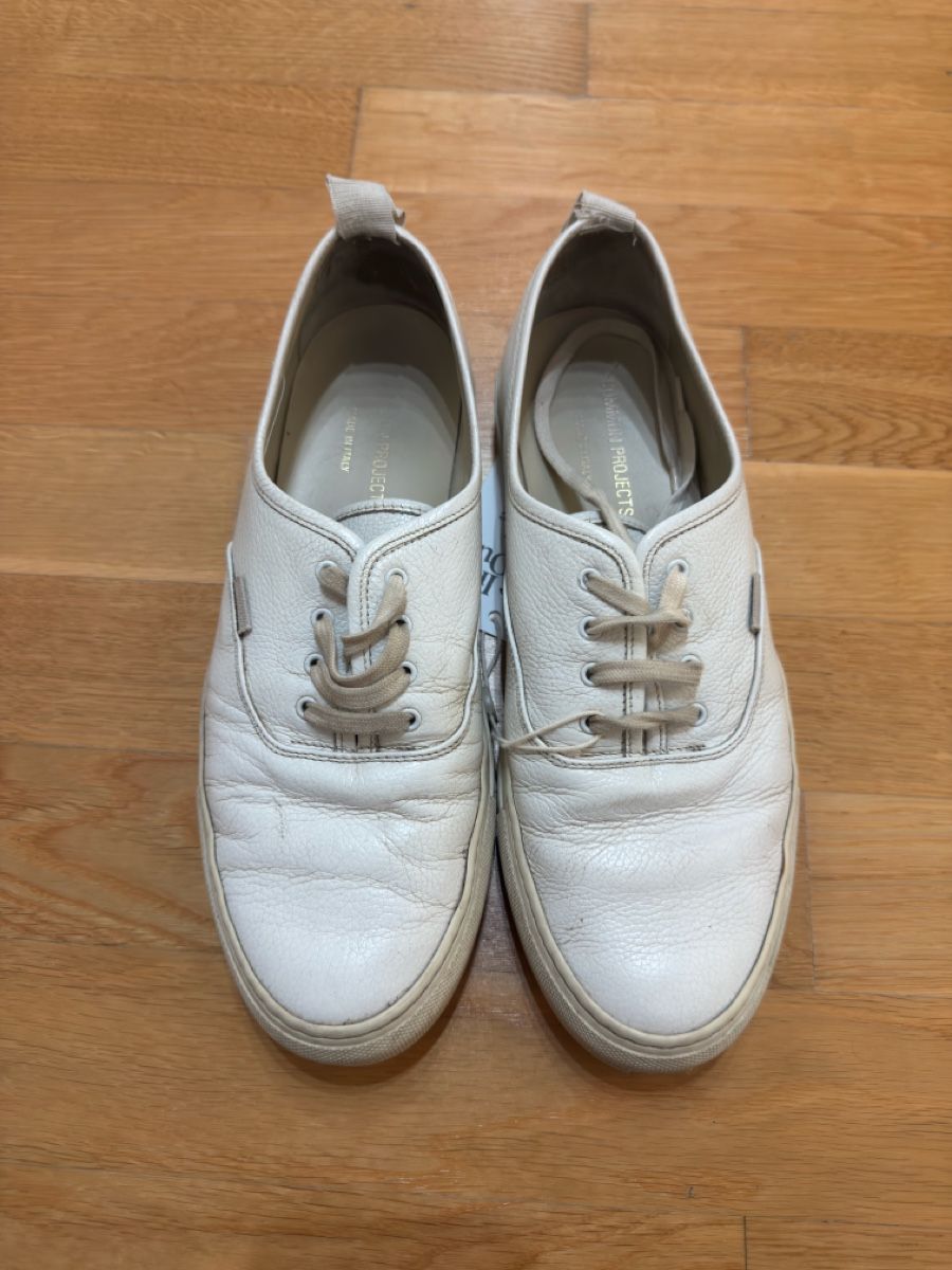 Scarpe da uomo: Common Projects Low Top Sneakers White – Usato da Emmenbrücke venduto da slymewolf
