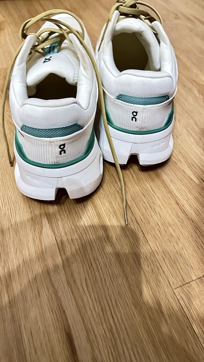 On Scarpe da uomo: On Running Cloudrunner 2 Laufschuhe  – Usato da Kriens venduto da Ileriadiamore 3