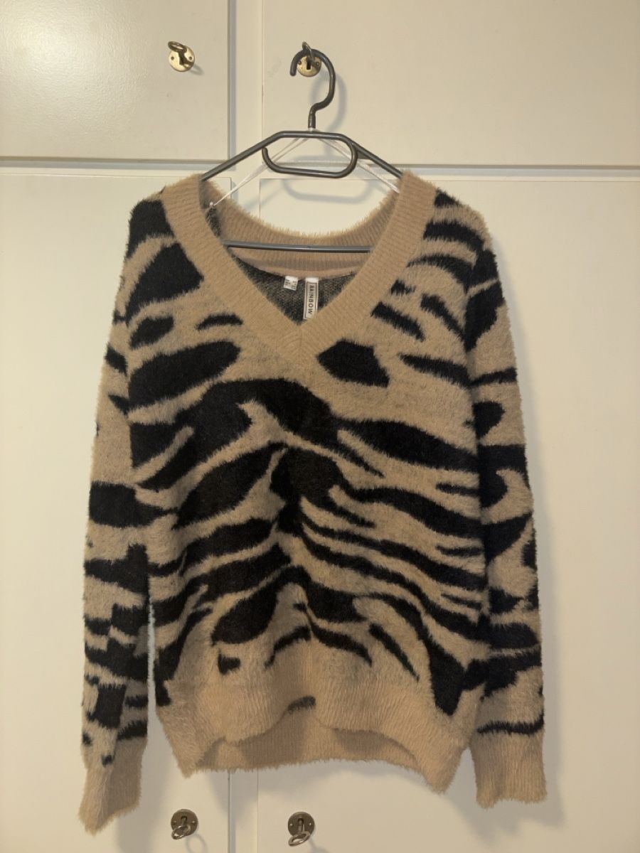 Rainbow Maglioni & Felpe: Animal print V-Neck Pulli – Nuovo (secondo la descrizione) da Basel venduto da Mig_Sil04