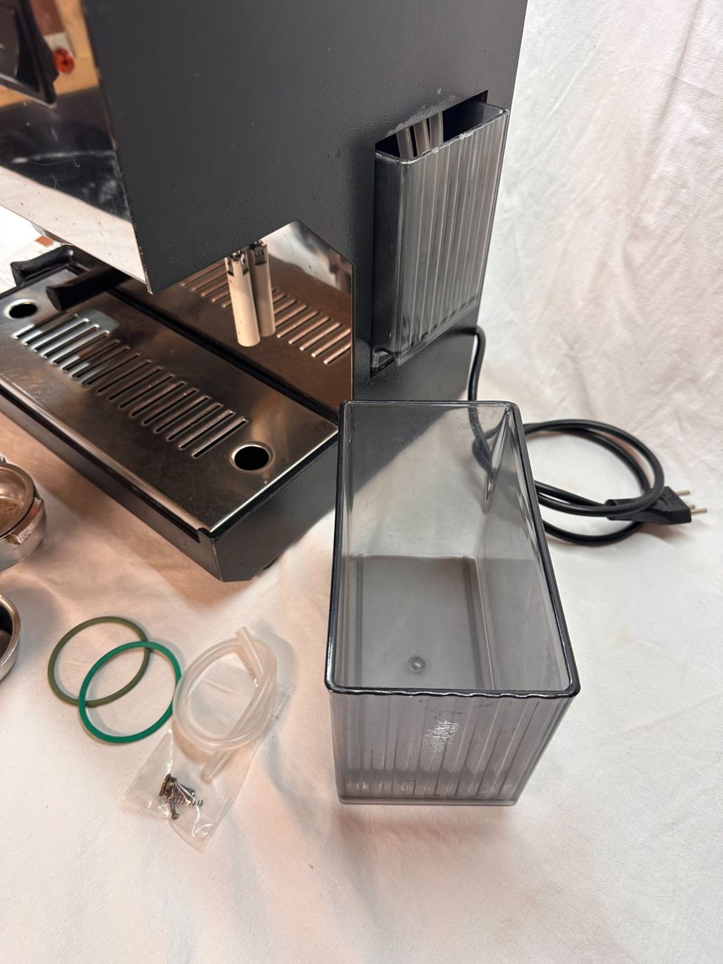 Quick Mill Kaffeemaschinen & Espressomaschinen: Quick Mill Acquaviva 02835 Siebträger mit Mühle – Gebraucht aus Bern von smutje_ggc 1