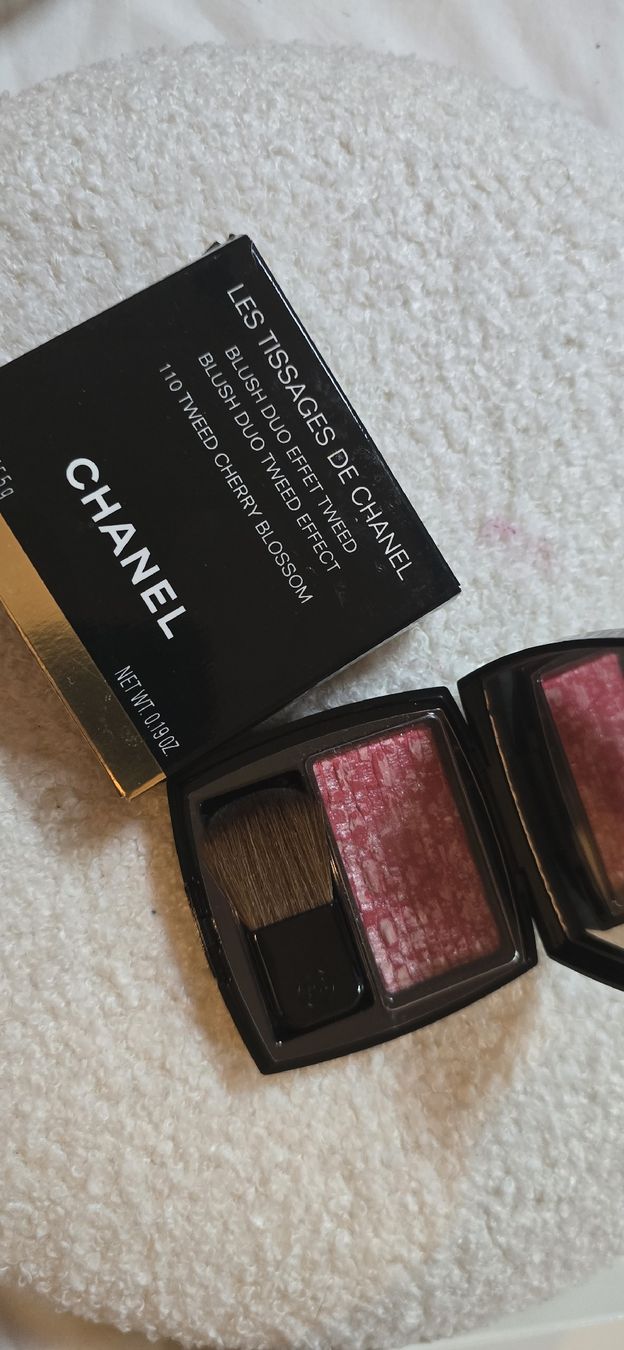 Chanel Make-up: Blush Duo Tweed Effect 110 cherry blouson  – Neu und originalverpackt aus Martigny von zin_y9tt 1
