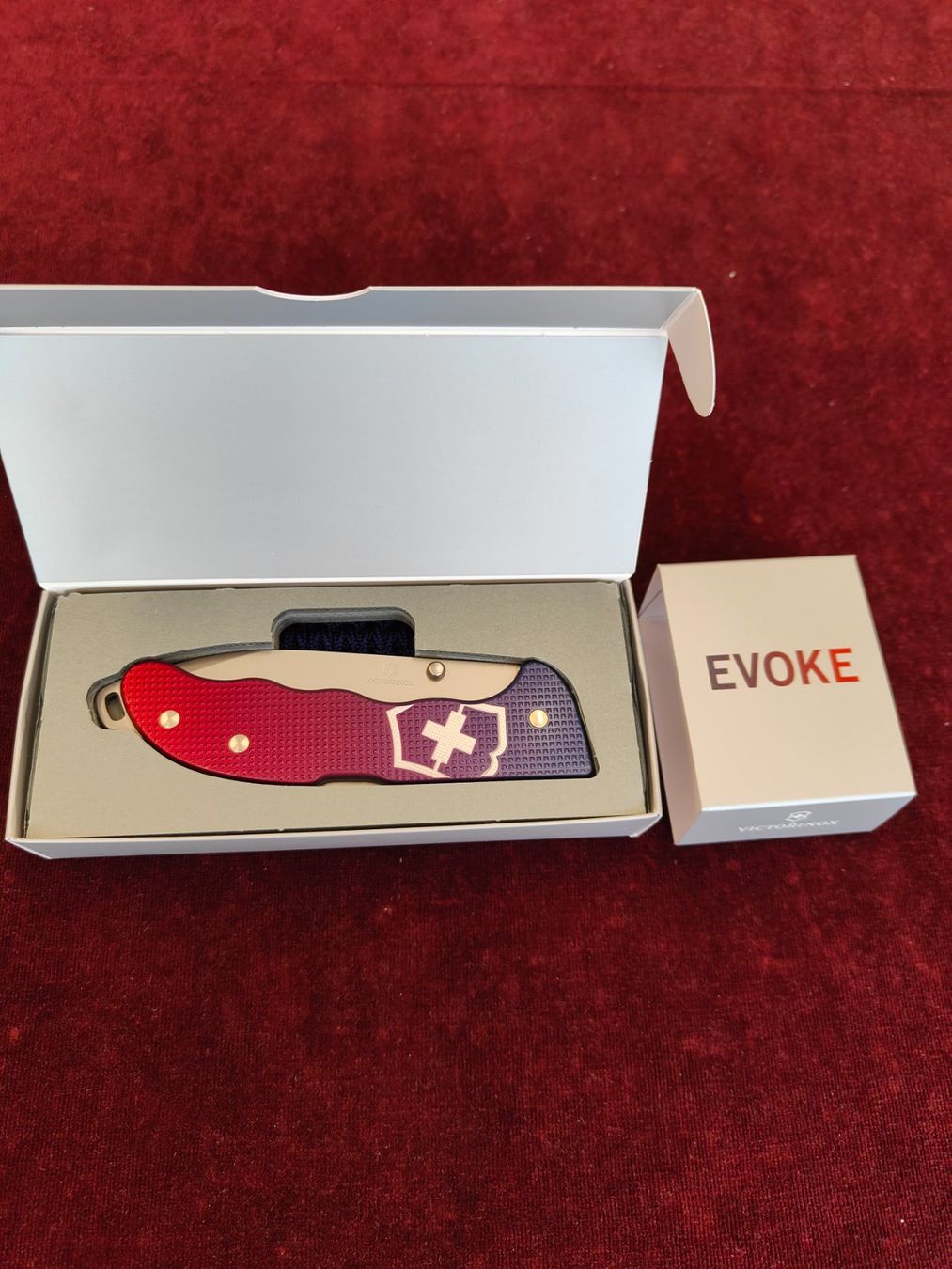 Victorinox Coltelli tascabile: Victorinox Evoke Originalverpackt NEU – Nuovo e nell'imballaggio originale da Davos Platz venduto da jon_2b56