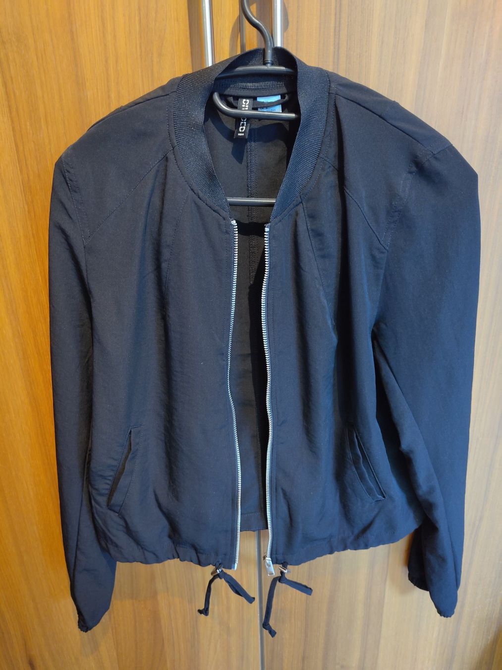 H&M Jacken: Jäckchen – Gebraucht aus Bern von Linii