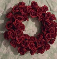 Selina Buchers Handgemachter Rosen Kranz(Abholung)