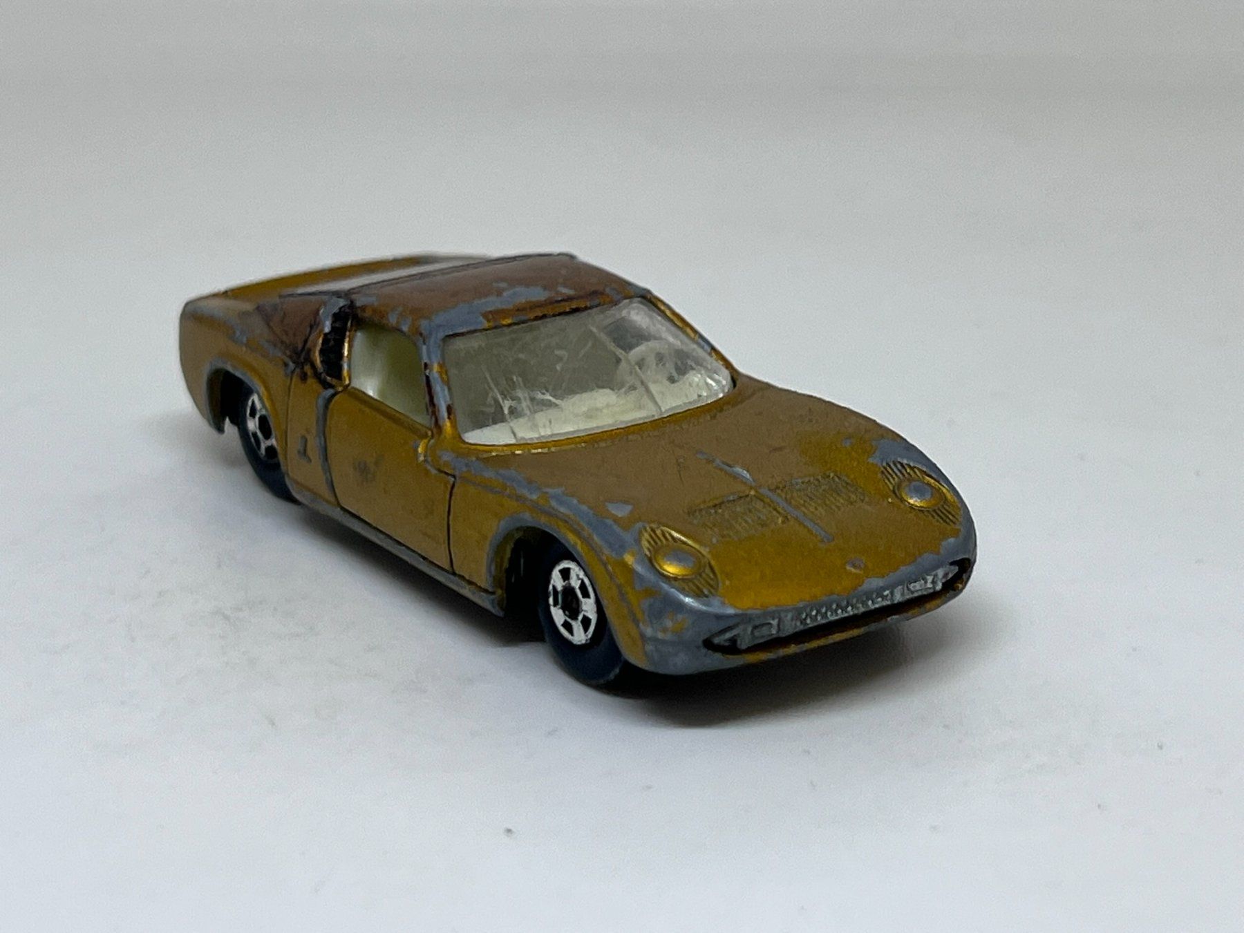 Matchbox Modellini d'auto: Matchbox Lamborghini Mura #582 – Usato da Wildegg venduto da LaaBoutique