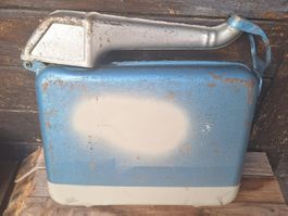 Scheunenfund  Vintage Benzinkanister