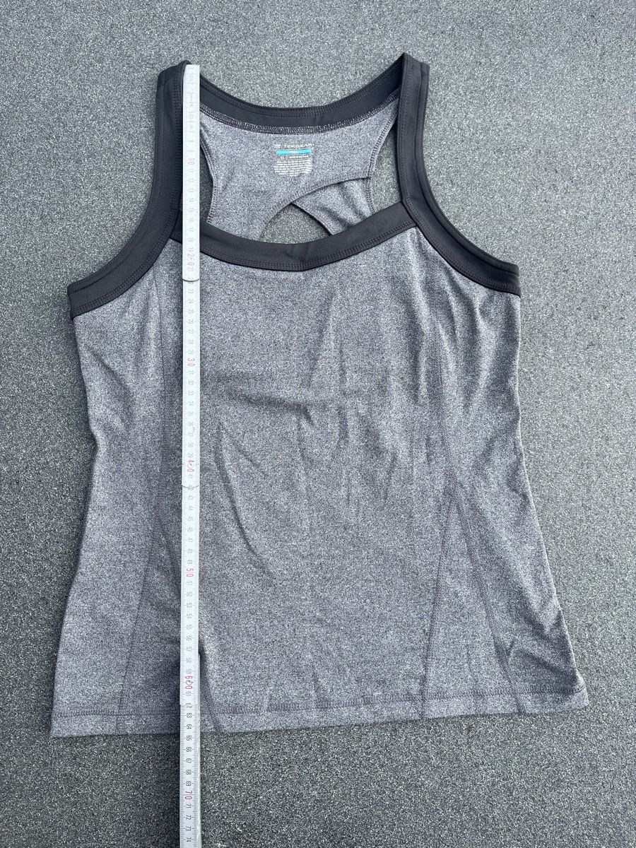 Top: Haut de sport  – Usato da Lutry venduto da meg_pk9l 1