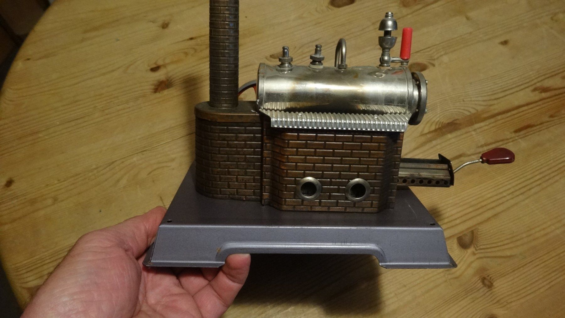 Wilesco Kit di modellismo & Modellini statici: Wilesco  Machine à vapeur ancienne – Usato da Rebeuvelier venduto da falcon58 4