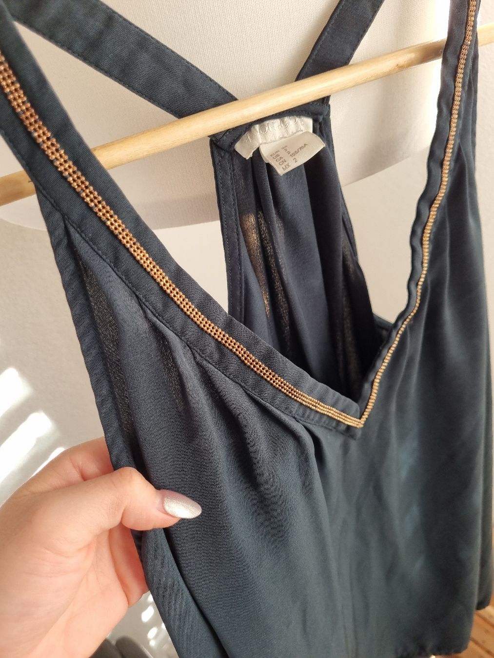H&M Tops: H&M Dark Green Top with Gold Details – Neu (gemäss Beschreibung) aus Aigle von Smagbrelle18 2
