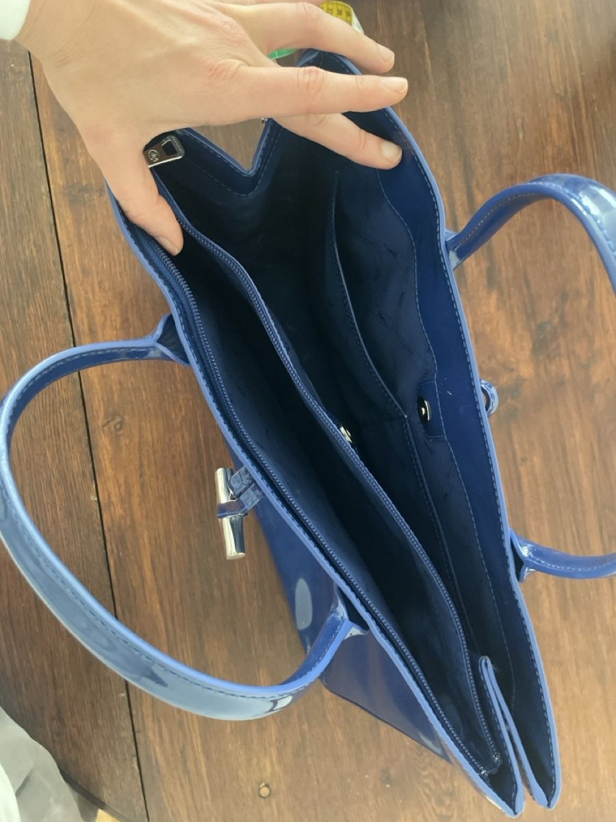 Longchamp Borse da donna: Longchamp Vernis Bleu Marine, Sac à Main – Usato da Genève venduto da hg2_yyz7 2