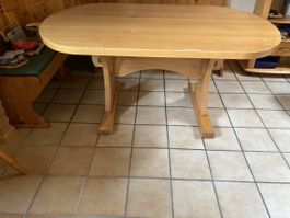 Massiver Holztisch, oval, Landhausstil, Esstisch, neuwertig