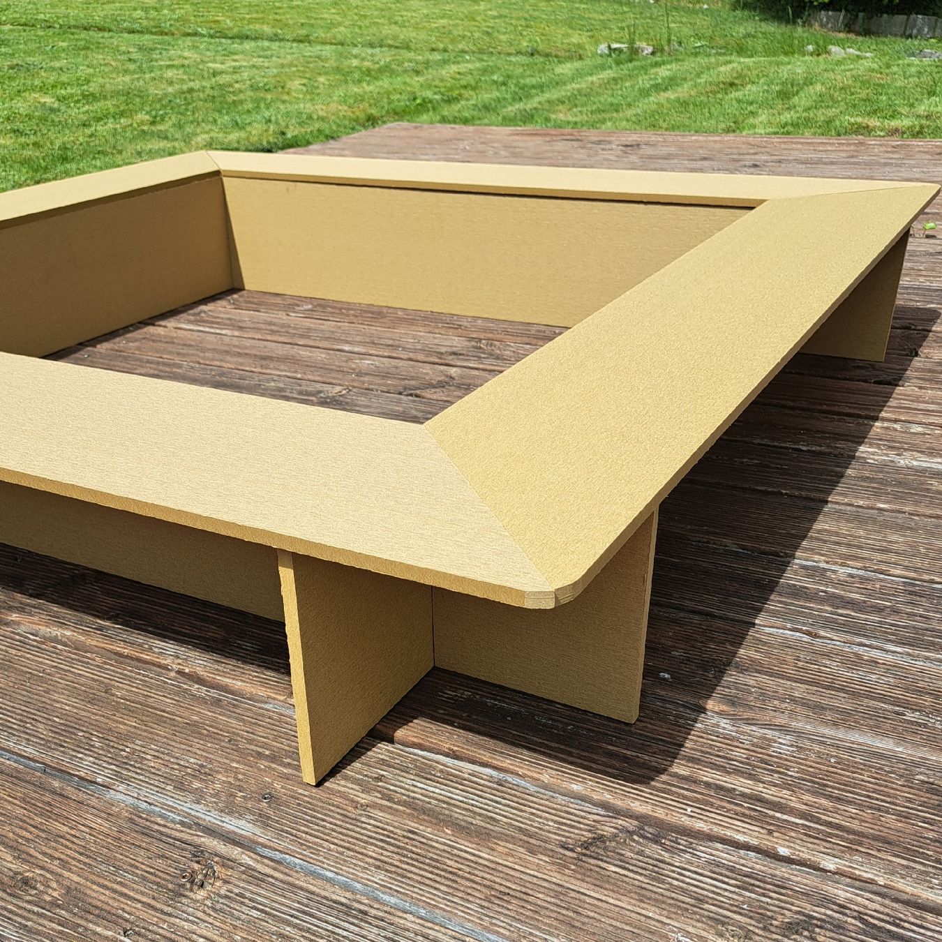 Sandkasten: Sandkasten mit Sitzrändern - 140 x 140 cm – Neu und originalverpackt aus Reinach BL von HT20 2