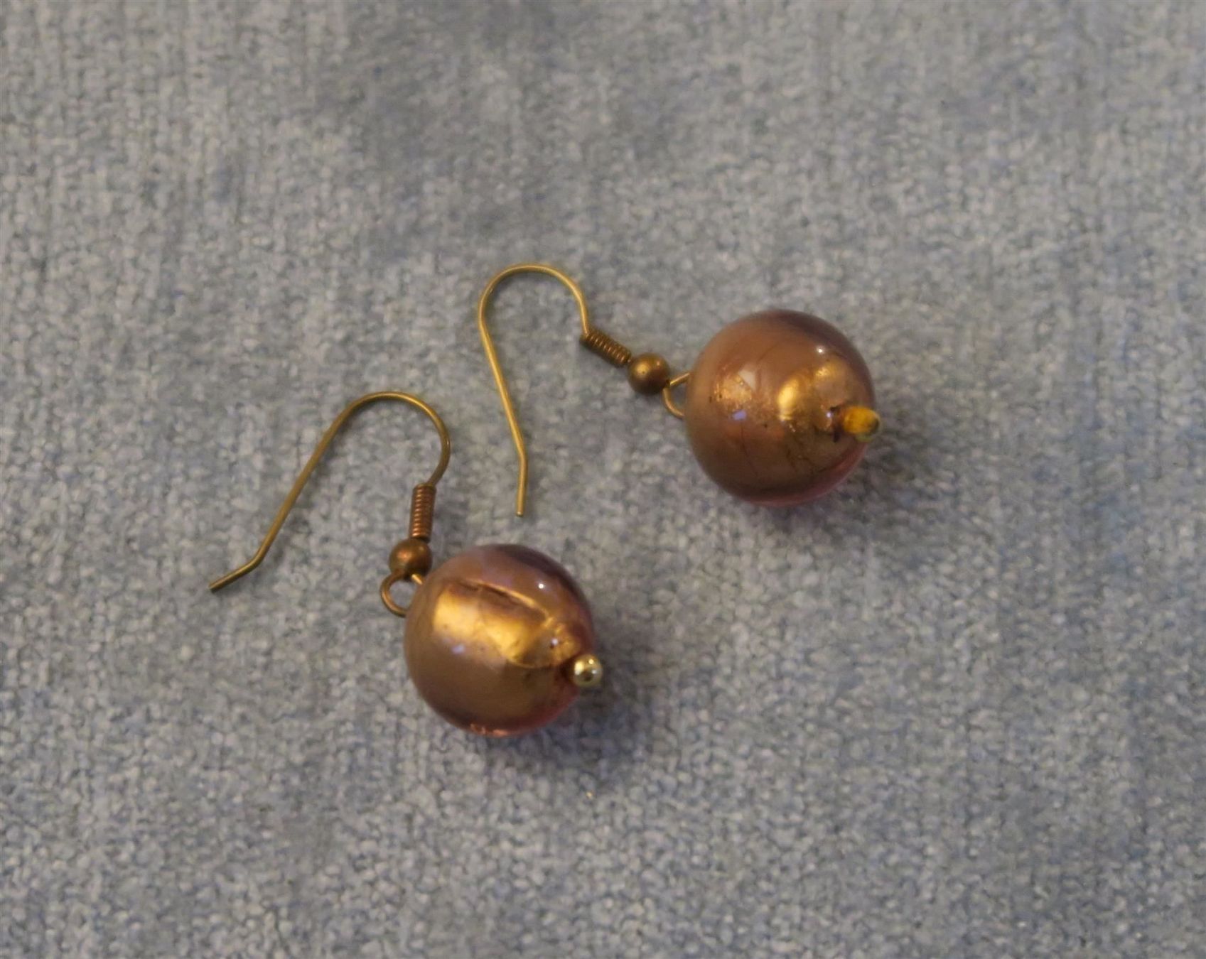 Ohrringe & -stecker: Ohrhänger mit Kugel – Gebraucht aus Brittnau von marlenestone