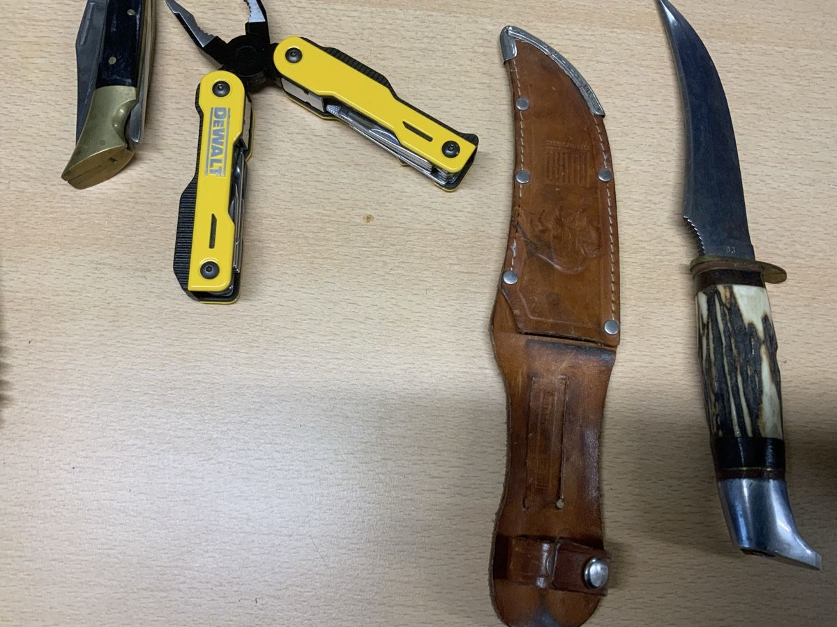 Coltelli tascabile: Taschenmesser und Multitool Set verschiedene Marken gebrauch – Usato da Niederuzwil venduto da Miami1999 1