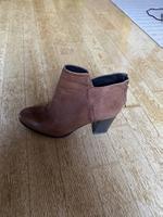Damenlederschuhe Gr. 39