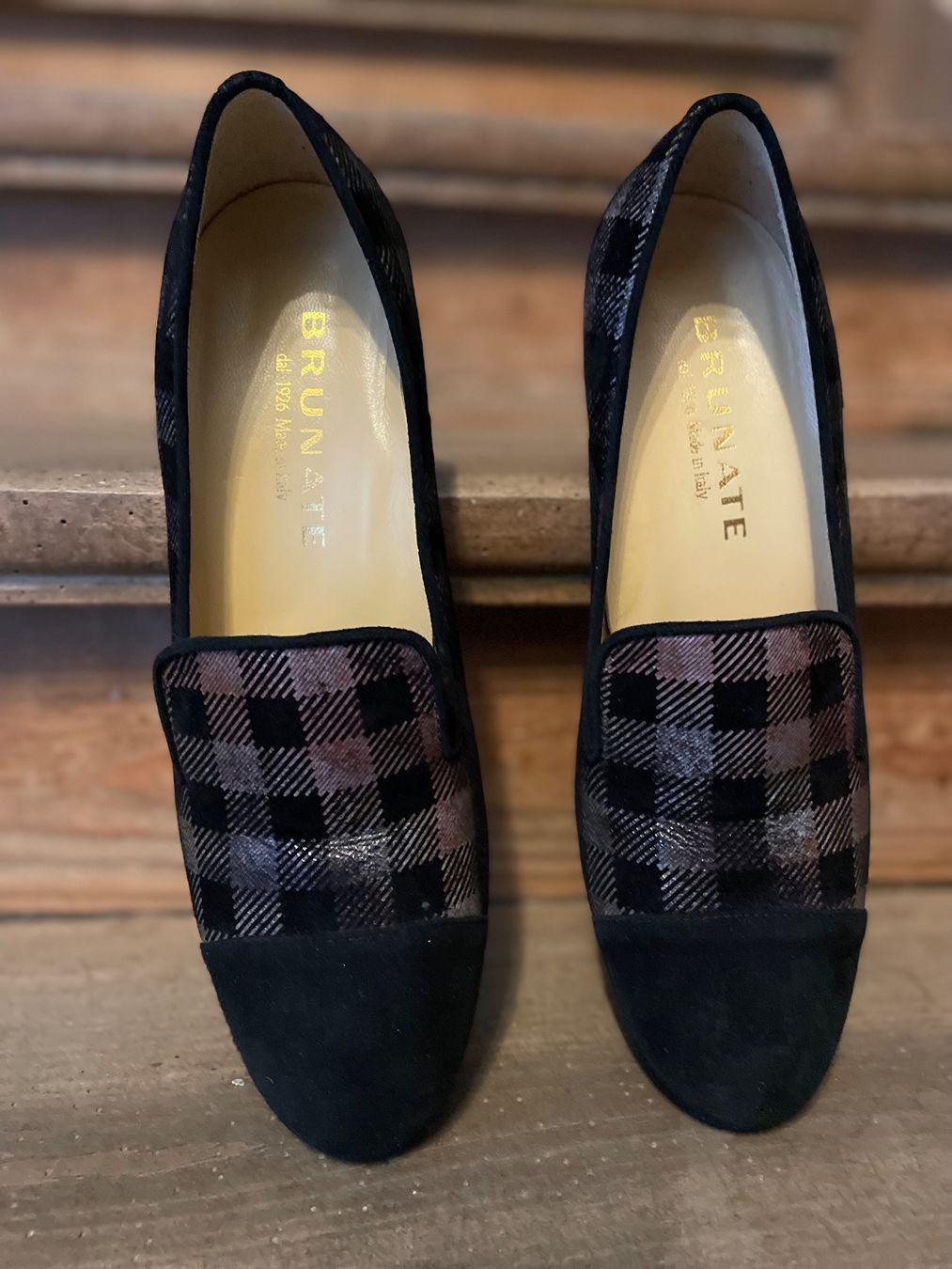 Brunate Damenschuhe: Brunate Halbschuhe, schwarz mit Muster, Gr. 39 – Gebraucht aus Baar von koala9 1