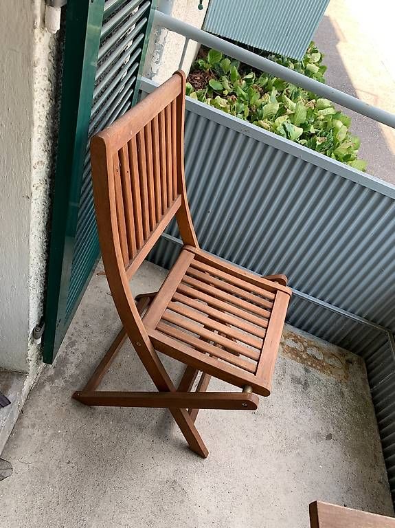 Tischset: Tisch mit zwei Garten Stühlen – Gebraucht aus Dietikon von Ghiekorggmail 1