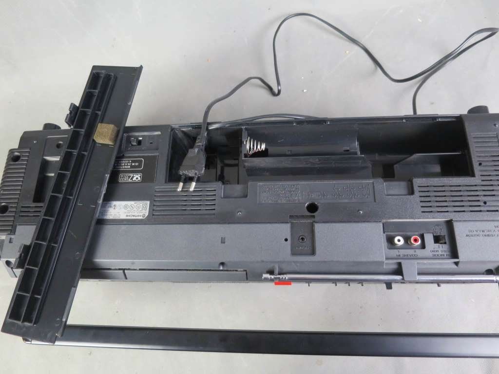 Hitachi Radio: Vintage Hitachi TRK-3D35E – Difettoso da Zürich venduto da 1.Simon 1