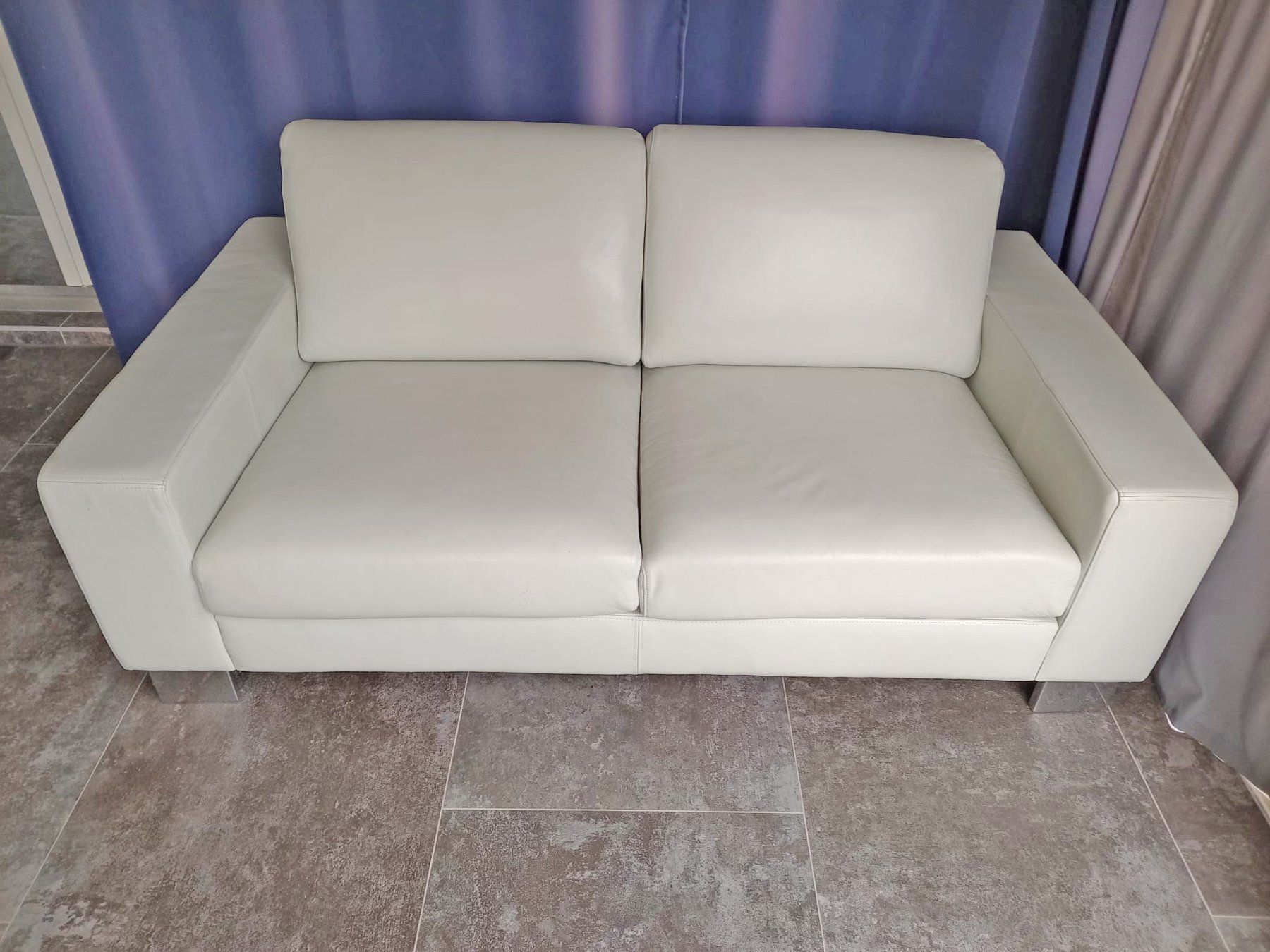 Pfister Sofas: Ledersofa cremeweiss – D'occasion à Lengnau AG par Bfilou