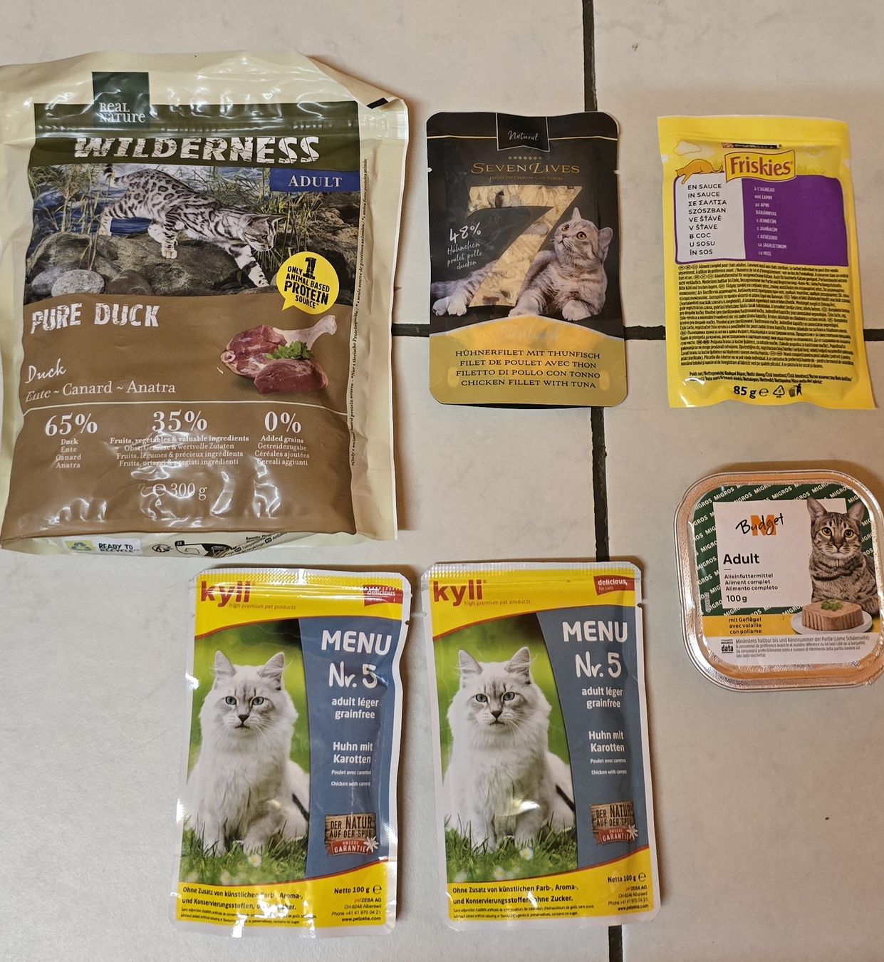 Futter: Katzenfutter Set mit Trocken + Nassfutter – Neu (gemäss Beschreibung) aus Hüttikon von Sybille91