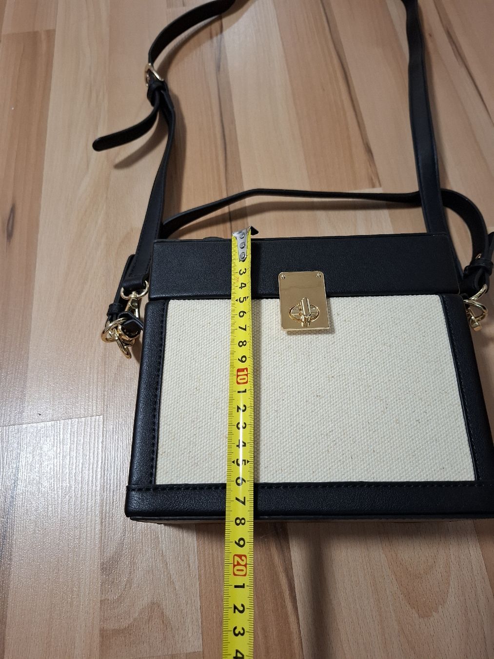 H&M Sacs femmes: Tasche – Neuf (Voir description) à Netstal par Queen37 4