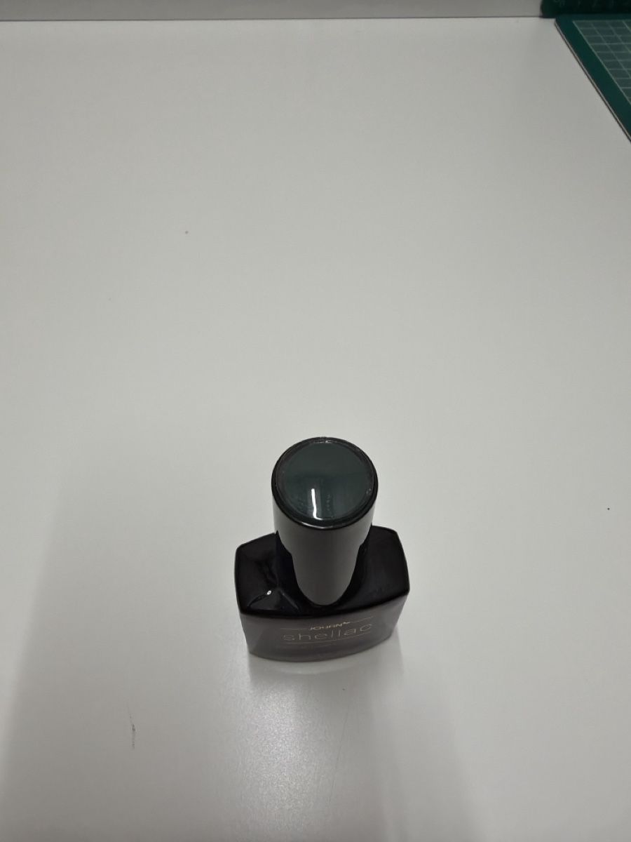 Shellac Smalto per unghie: Jolifin Laveni Shellac – Usato da Jonschwil venduto da sab_5gmn