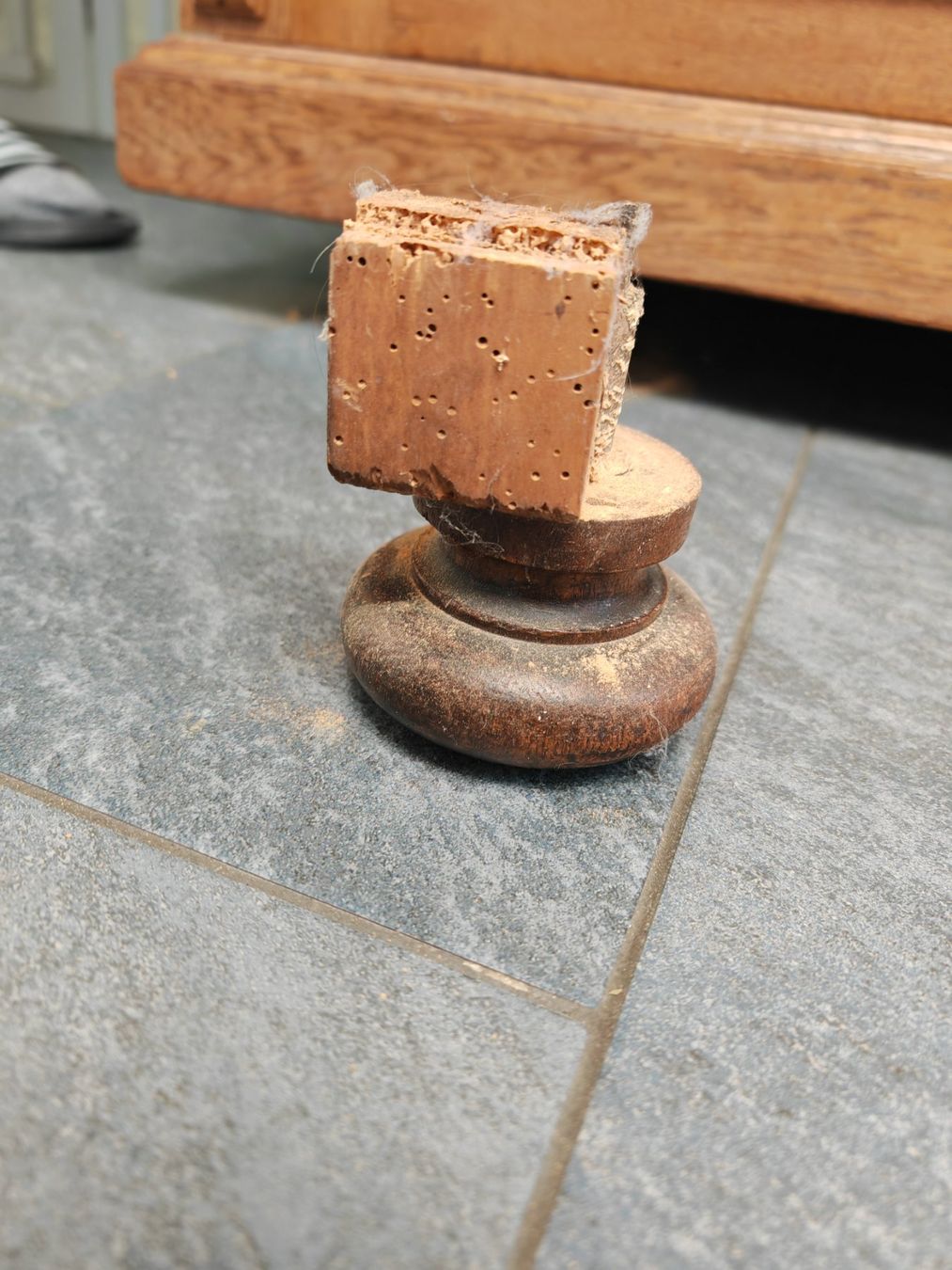 Büffets: Antiker Buffetschrank, Holz, Nussbaum, Vintage – Gebraucht aus Rheinsulz von Dred 9