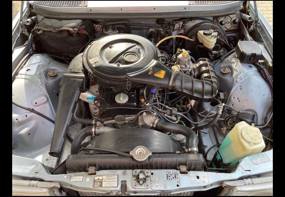 Mercedes-Benz Automobili: Oldtimer Mercedes Benz 200 W123 – Usato da Neuhausen venduto da BETO73 6