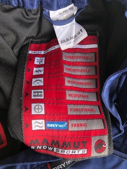 Mammut Pantaloni: Skihose Mammut dunkelblau Gr. 38 – Usato da Utzigen venduto da Crisbo 5