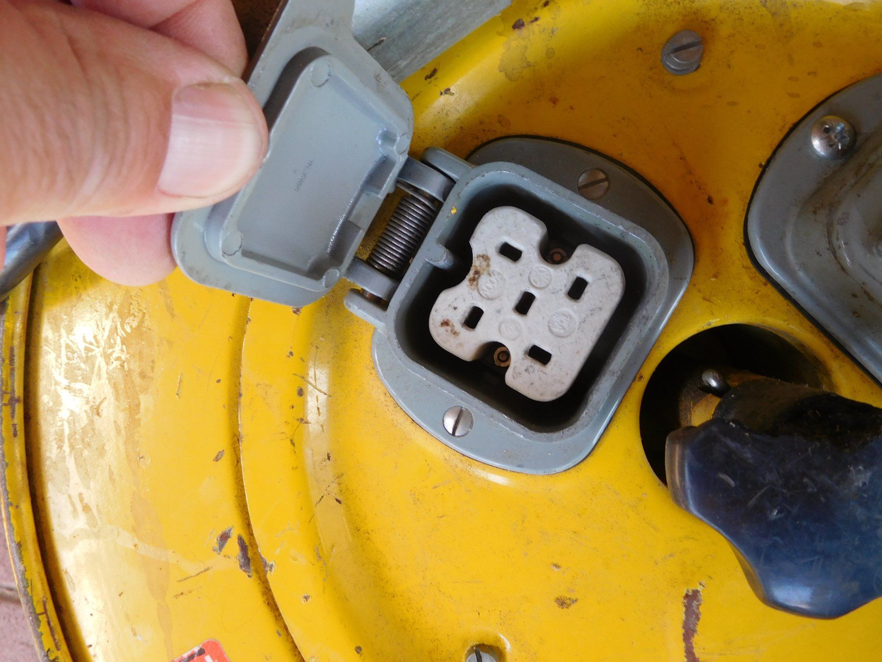 Câbles: Kabelrolle 380Volt – D'occasion à Wallbach par Pitralon1 3