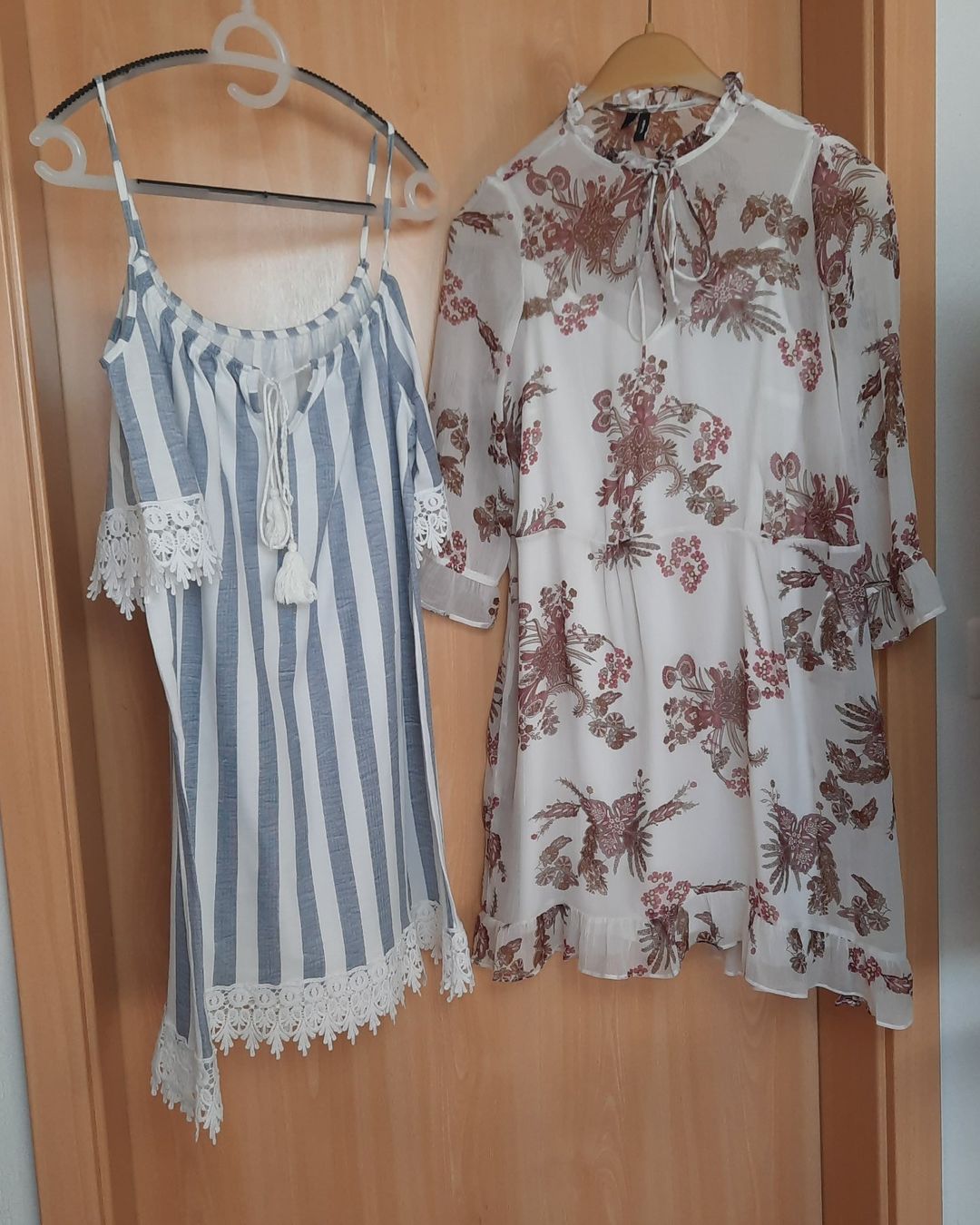 Vestiti: 2 kurze Sommerkleider Grösse  S – Usato da Einigen venduto da Pretorius66 1