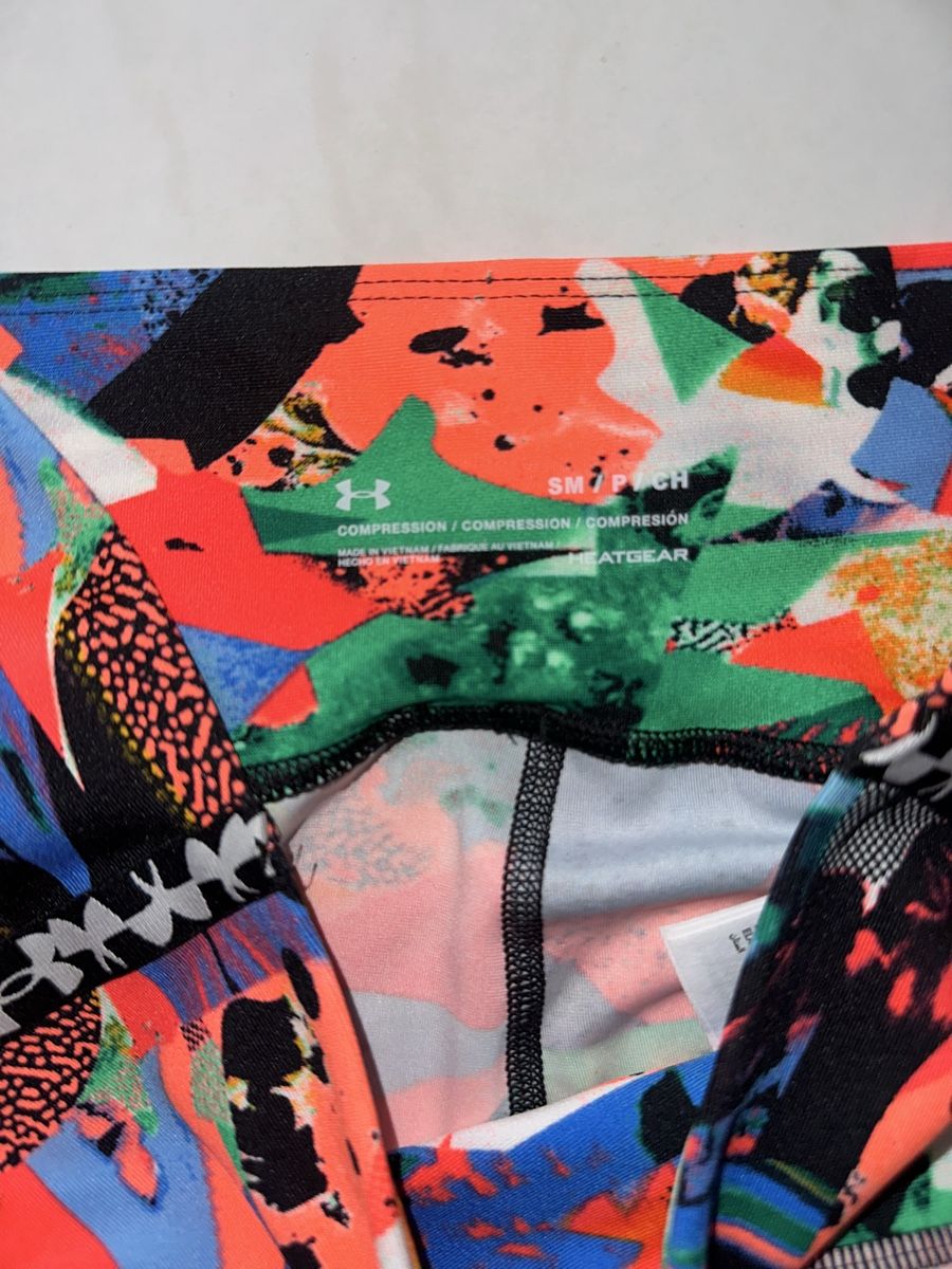 Under Armour Leggings: UNDER ARMOUR LEGGINS GR. S  – Gebraucht aus Unteraegeri von MH203 6