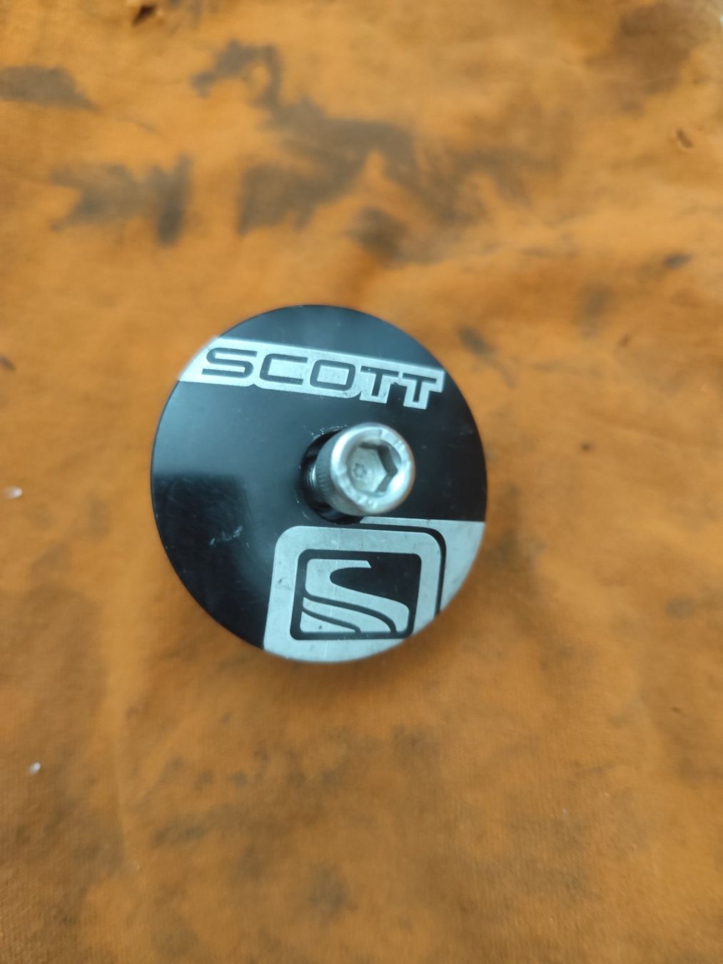 Scott Pezzi di ricambio: Scott Steuersatzkappe 40mm Downhill – Usato da Oetwil an der Limmat venduto da Fernando-bras