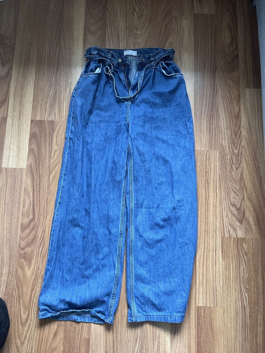 Jeans: Weite Jeans Hose, Grösse 38 – Usato da Romanshorn venduto da Luette19