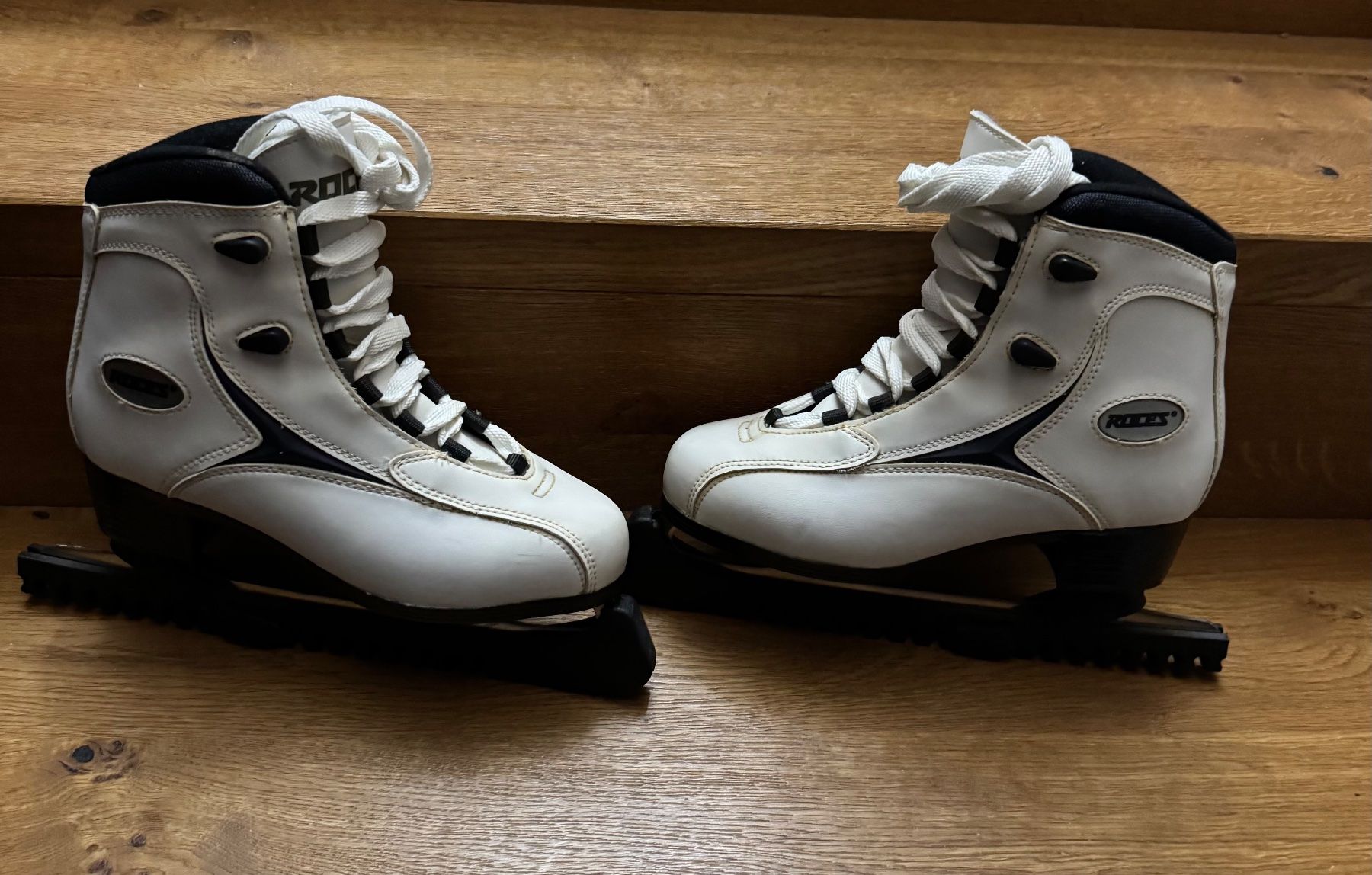 Pattini da ghiaccio: ROCES Schlittschuhe in Grösse 41 – Usato da Herzogenbuchsee venduto da zukerka