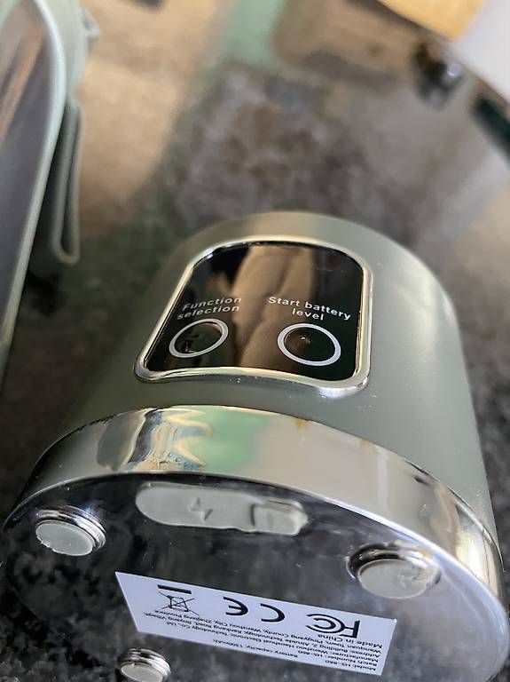 Appareils de cuisine: Akku Mixer mit Trinkbecher – Neuf avec emballage d'origine à ossingen par franco057 3