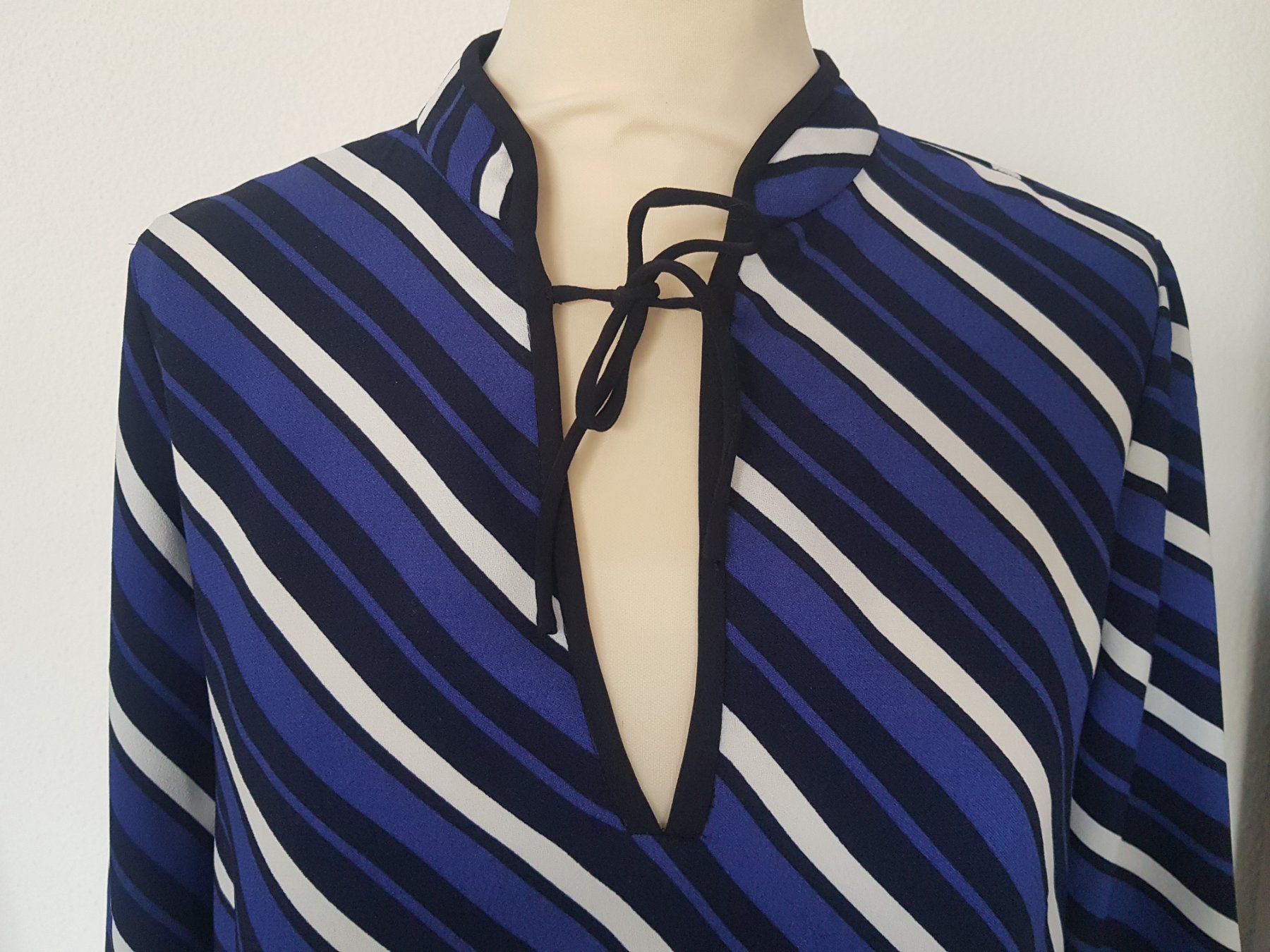 Mango Vestiti: NEUWERTIGES DAMENKLEID VON MANGO – Nuovo (secondo la descrizione) da Root venduto da LifestyleAccessoires 3