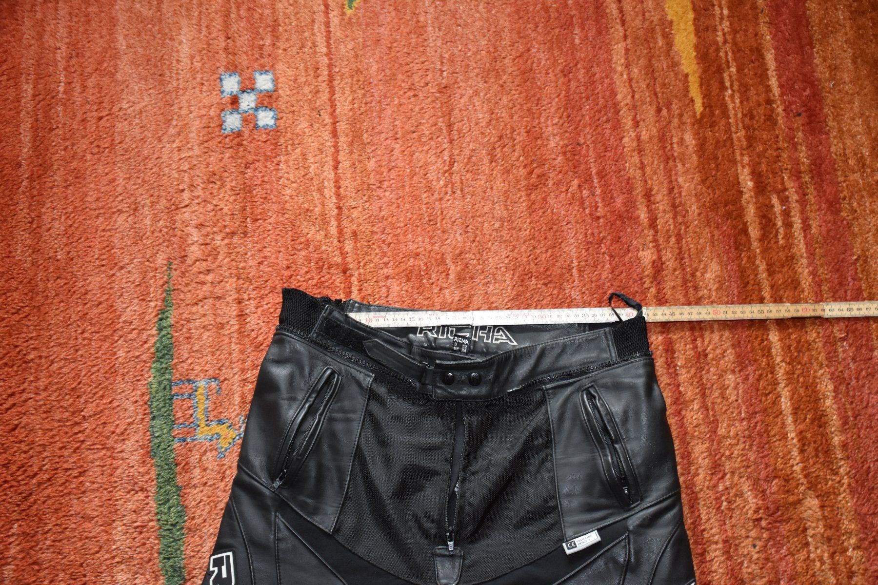 Pantaloni: MOTORRAD HOSE RICHA GRÖSSE 52 – Usato da Seuzach venduto da Ladina3 5
