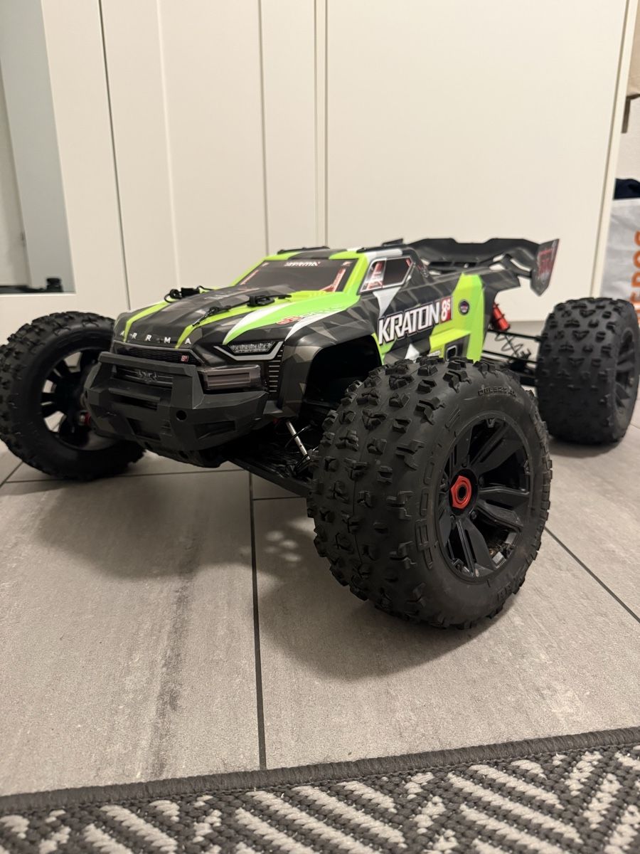 Arrma RC Modellbau: Rc Auto Arrma Kraton 8s 1/5 BLX RTR – Gebraucht aus Aadorf von Apoly