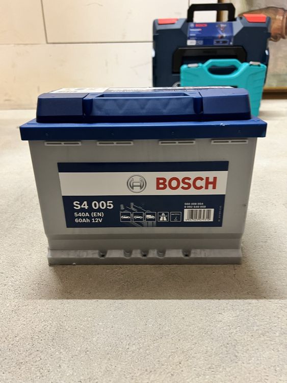 Bosch Autobatterie / Starterbatterie 12V